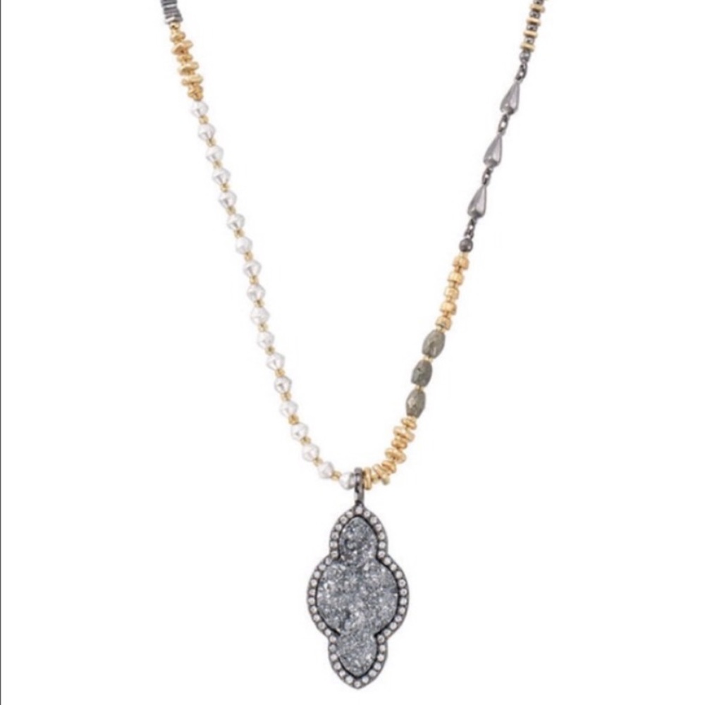 NEW Stella & Dot Relic Pendant Necklace- Druzzy